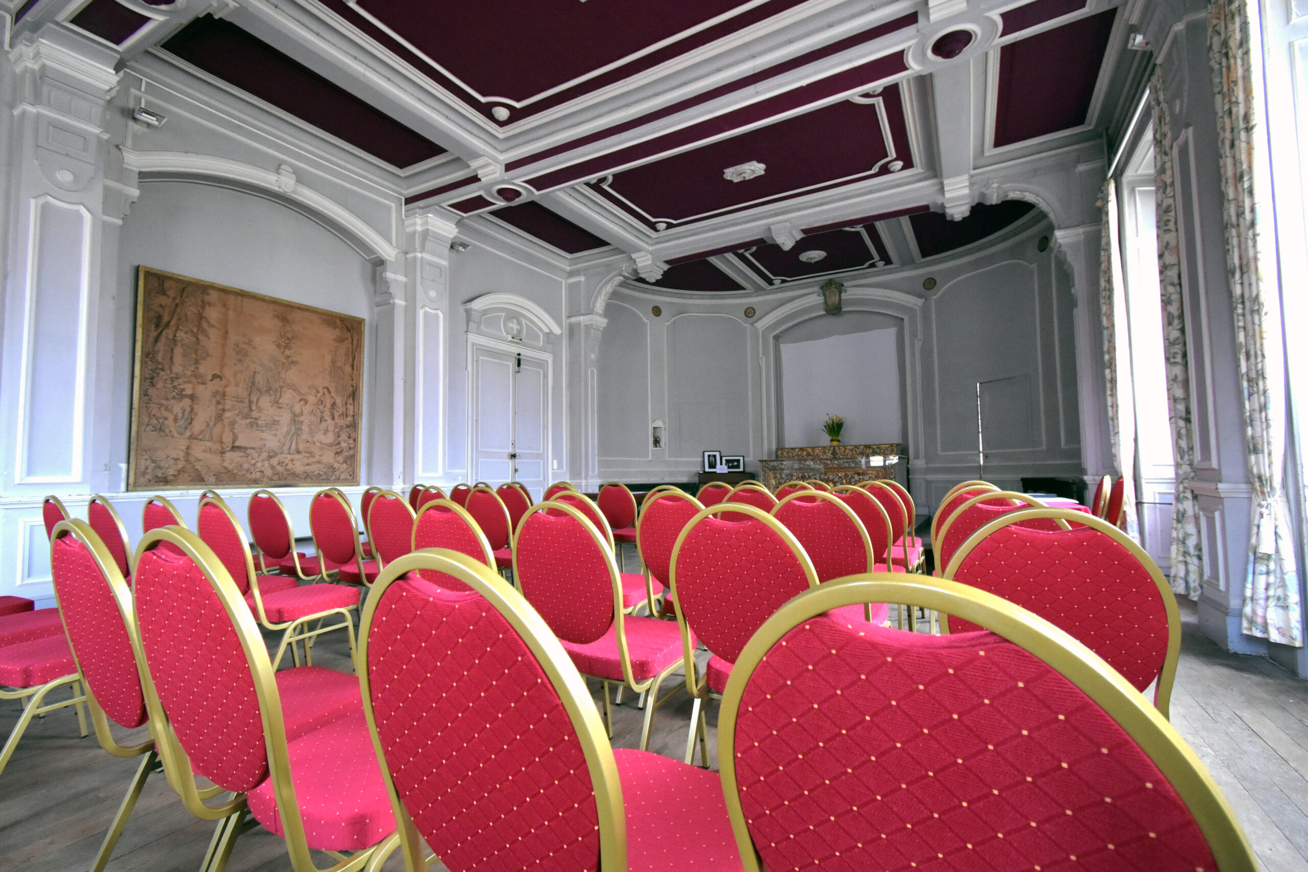 Salle de conférence ancienne chapelle