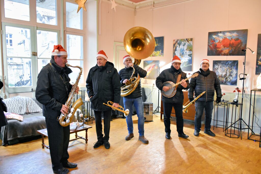 groupe de musique salle expo 2025